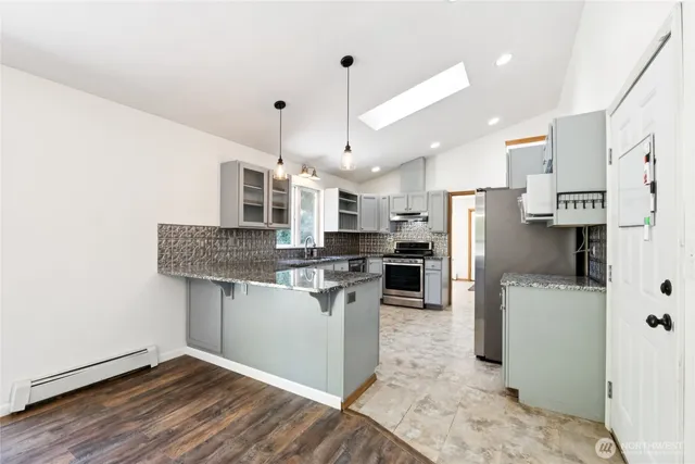 $795,000 | 8717 East Meadow Lake Drive, Snohomish, WA 98290