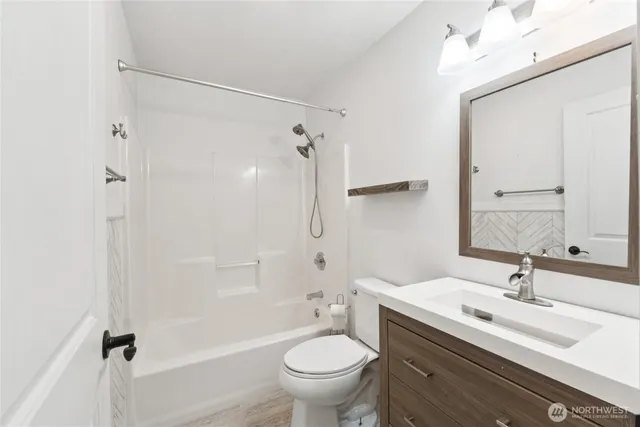 $795,000 | 8717 East Meadow Lake Drive, Snohomish, WA 98290