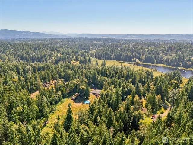 $795,000 | 8717 East Meadow Lake Drive, Snohomish, WA 98290