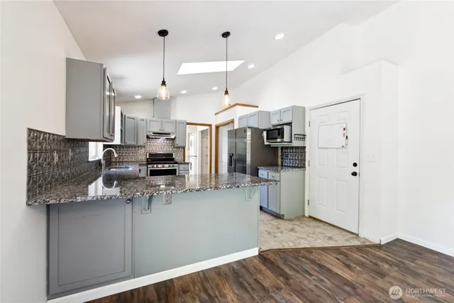 $795,000 | 8717 East Meadow Lake Drive, Snohomish, WA 98290