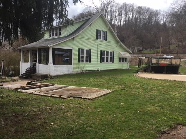 3124 South Eighty Eight Road Dilliner, PA 15327 - Photo 1 of 19