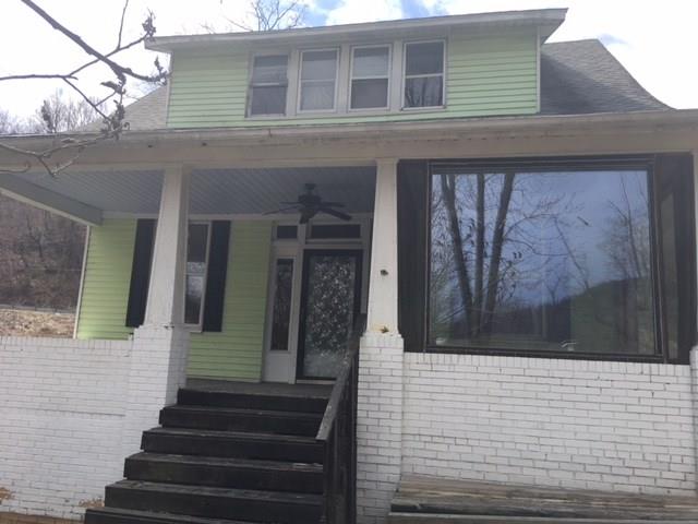 3124 South Eighty Eight Road Dilliner, PA 15327 - Photo 2 of 19