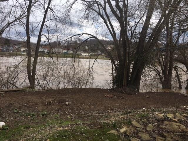 3124 South Eighty Eight Road Dilliner, PA 15327 - Photo 5 of 19