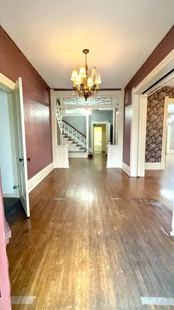 a view of a livingroom with furniture