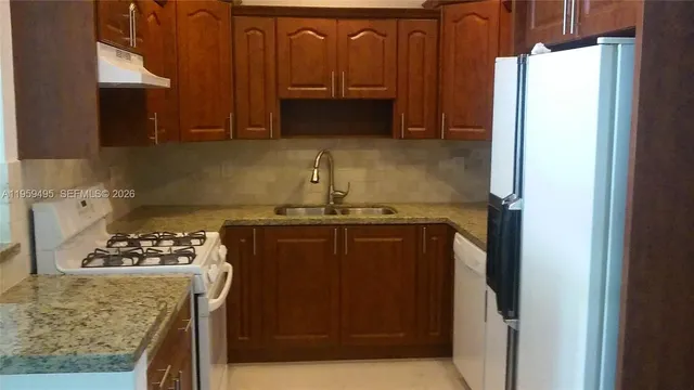 $2,650 | 3920 Northwest 59th Avenue, Virginia Gardens, FL 33166