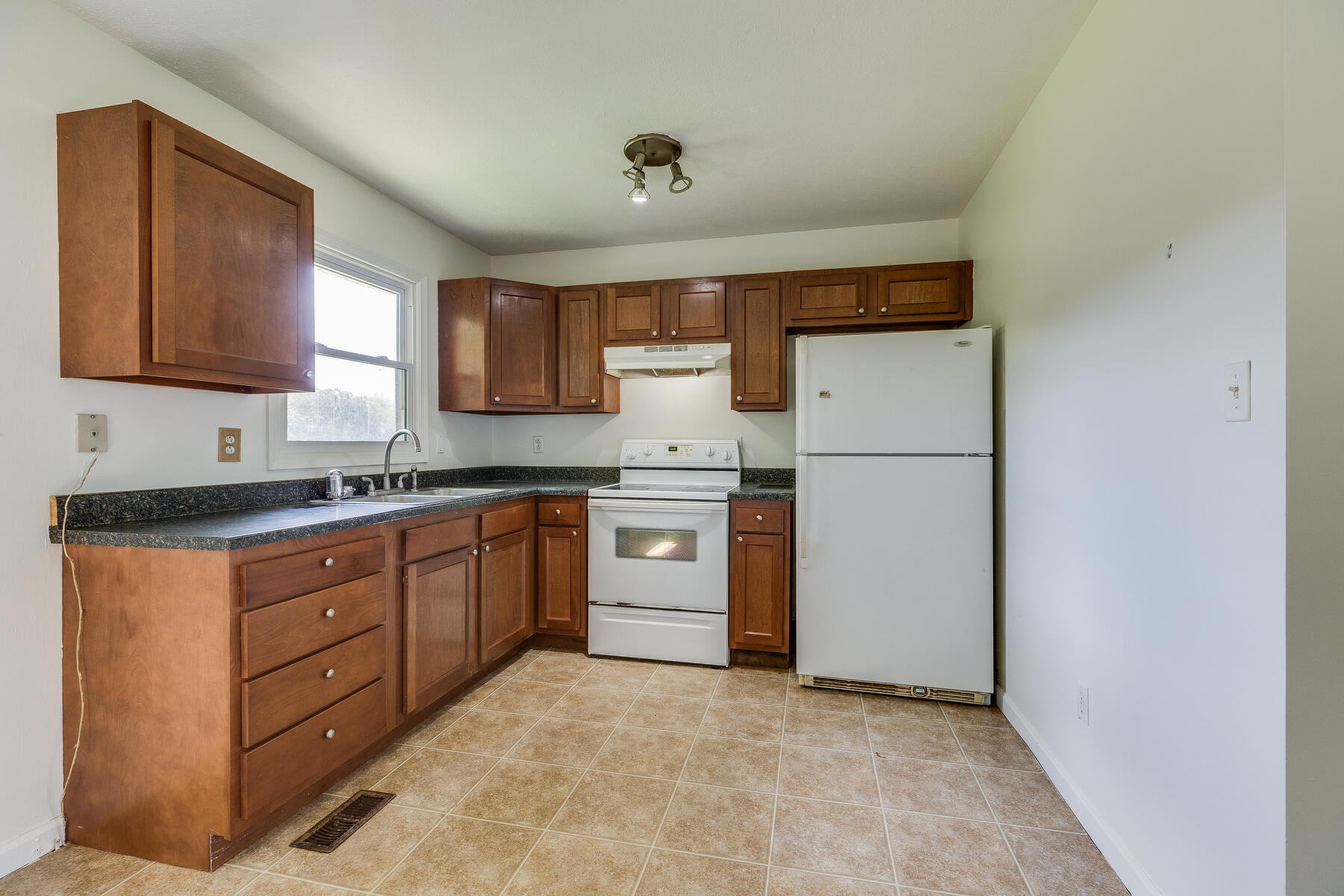 166 Frank Hilbert Road Jonesborough, TN 37659 - Photo 12 of 30 012