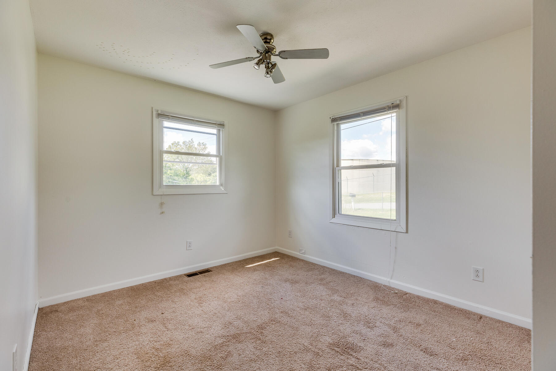 166 Frank Hilbert Road Jonesborough, TN 37659 - Photo 17 of 30 017