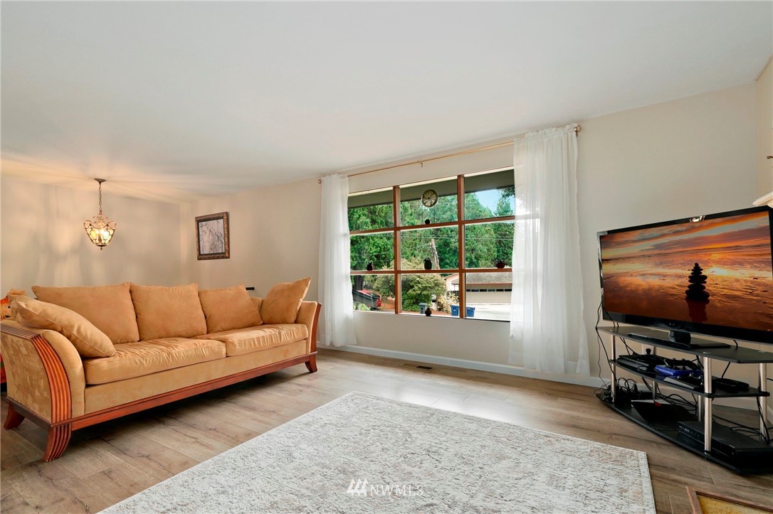 1511 Forest Ridge Place Mount Vernon, WA 98273 - Photo 4 of 40 Gallery Image 4