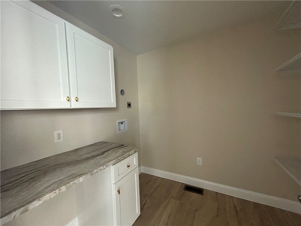 65 Cedarbrook Road Pawtucket, RI 02861 - Photo 11 of 36