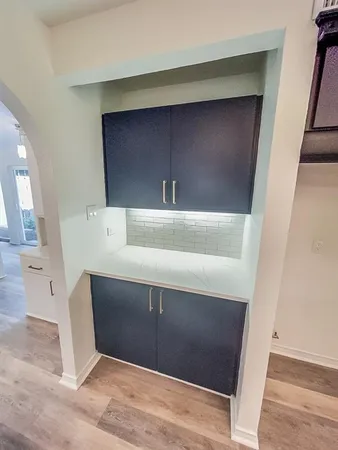 a view of utility room