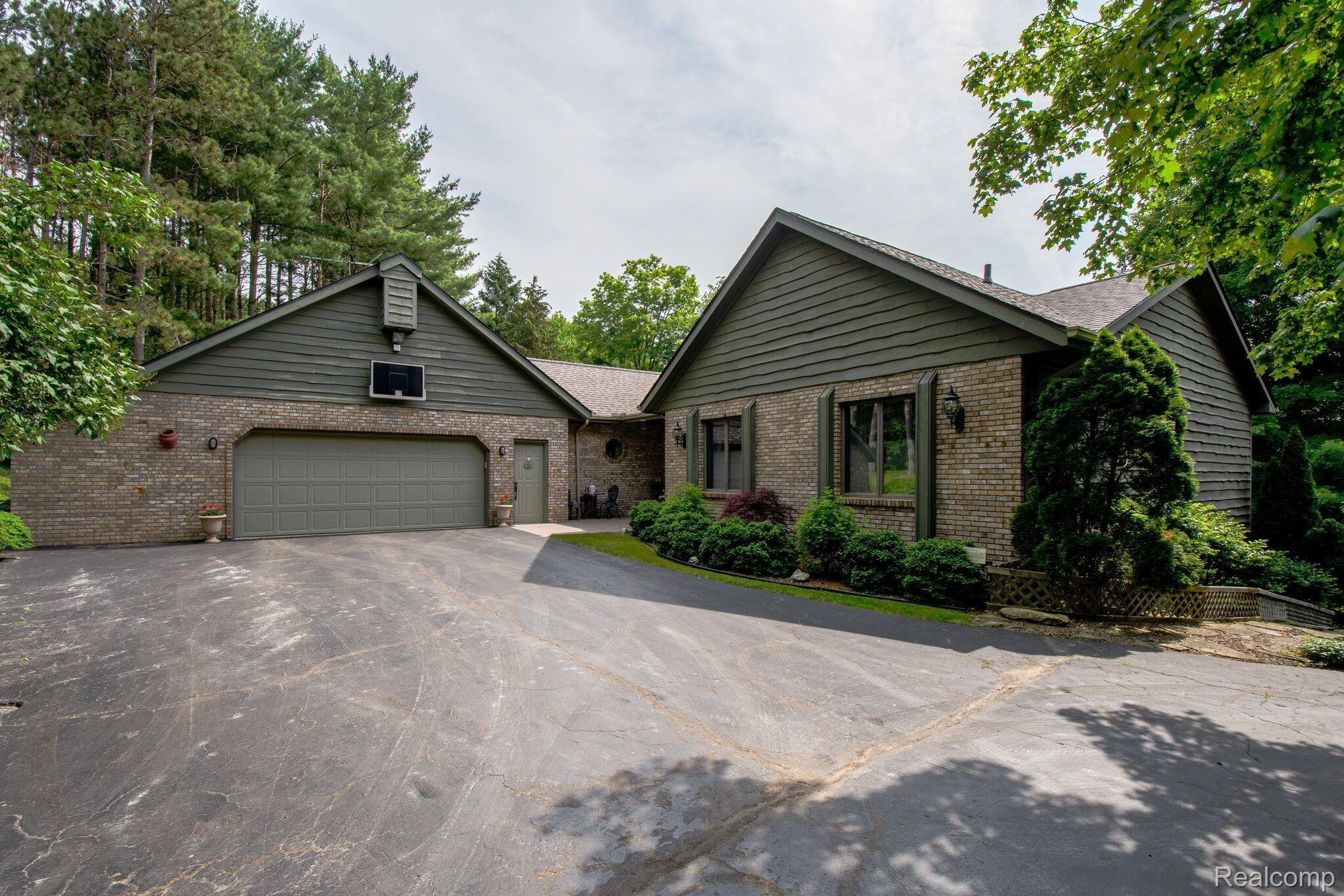 3333 Hasler Lake Road Lapeer, MI 48446 - Photo 26 of 35 uy-9S4Qm.jpeg