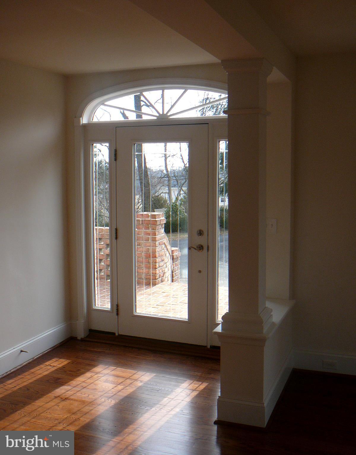 7706 Chapman Road Kingsville, MD 21087 - Photo 4 of 30 Foyer