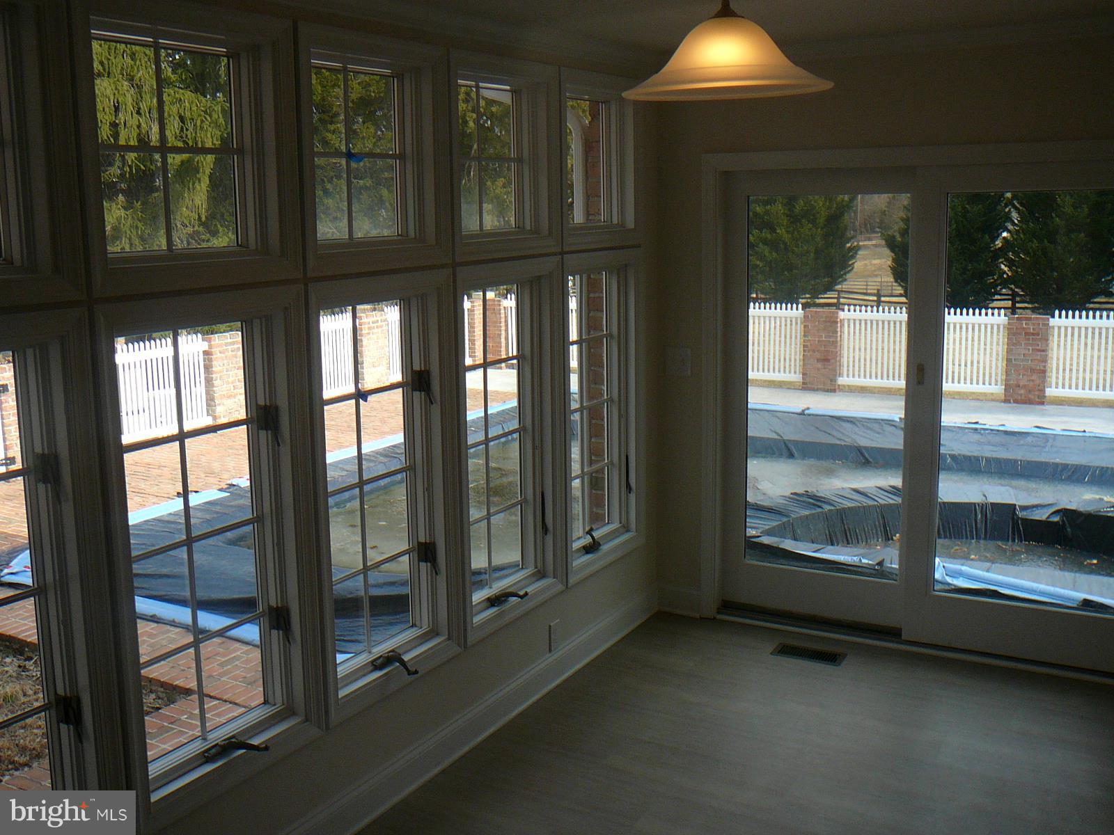 7706 Chapman Road Kingsville, MD 21087 - Photo 10 of 30 Sunroom