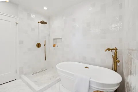 $5,495,000 | 10 Muir Avenue, Piedmont, CA 94610