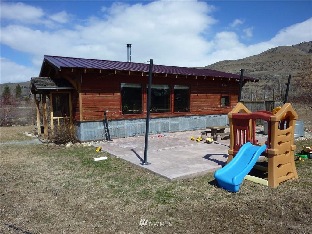 423 East County Road Winthrop, WA 98862 - Photo 1 of 10 Gallery Image 1