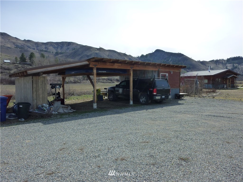 423 East County Road Winthrop, WA 98862 - Photo 4 of 10 Gallery Image 4