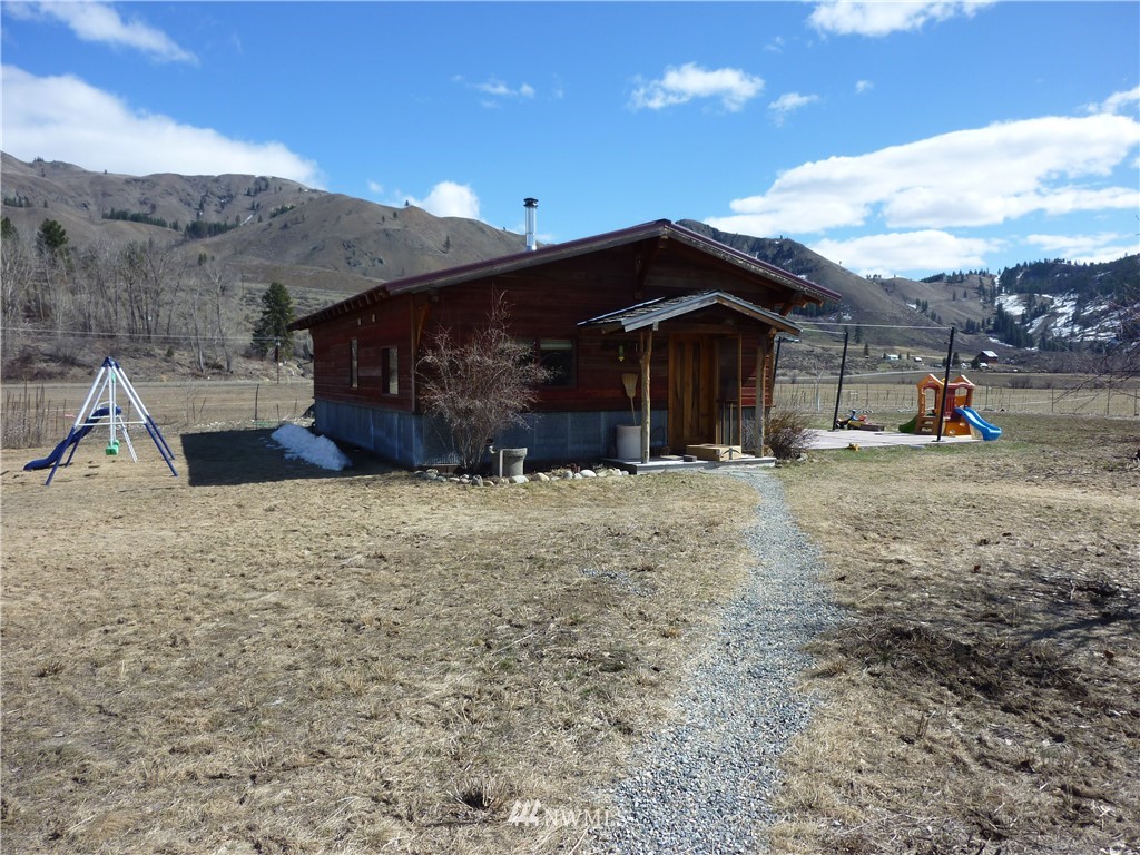 423 East County Road Winthrop, WA 98862 - Photo 10 of 10 Gallery Image 10