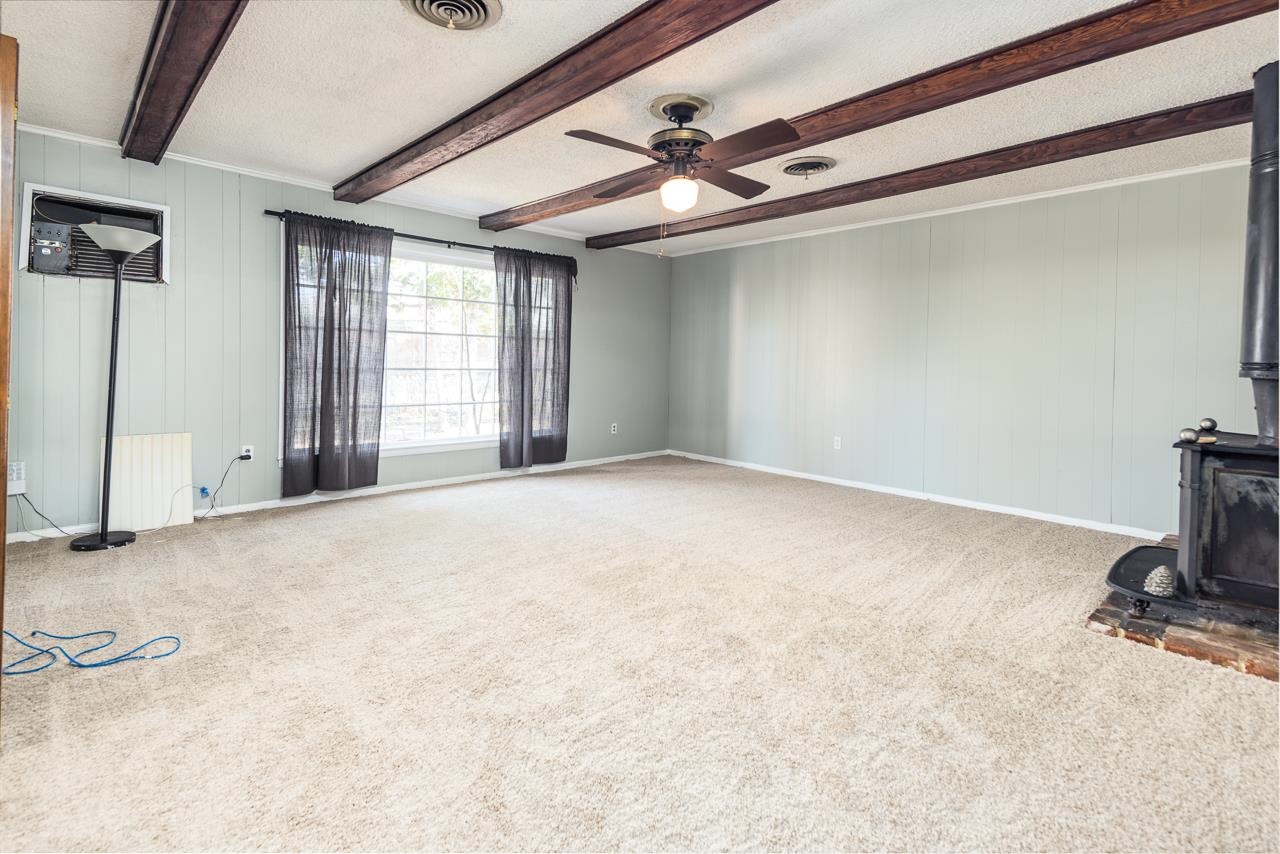 4734 Willow Road Memphis, TN 38117 - Photo 15 of 23 a view of an empty room with a window