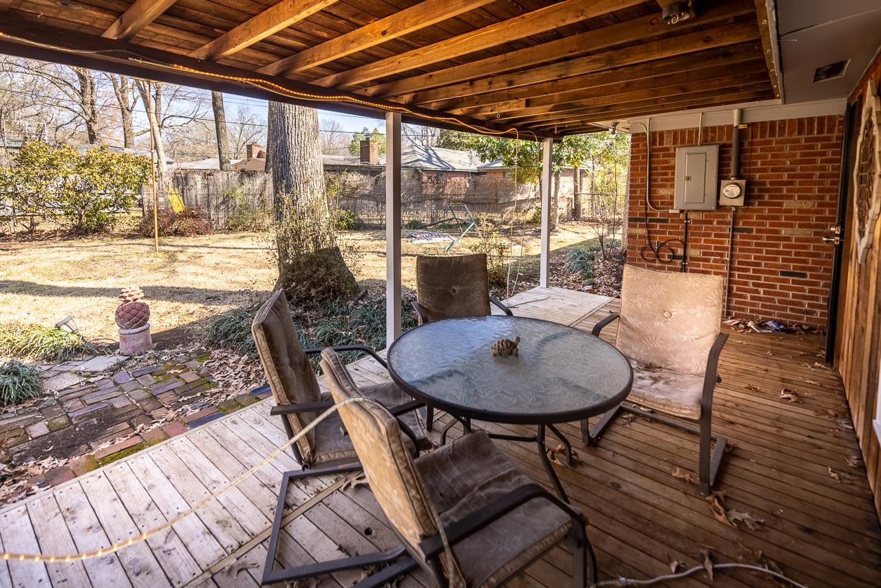 4734 Willow Road Memphis, TN 38117 - Photo 20 of 23 a view of a room with a table and chairs