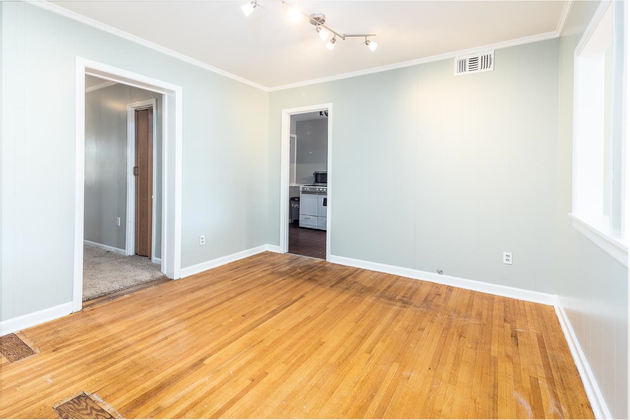 4734 Willow Road Memphis, TN 38117 - Photo 9 of 23 a view of an empty room