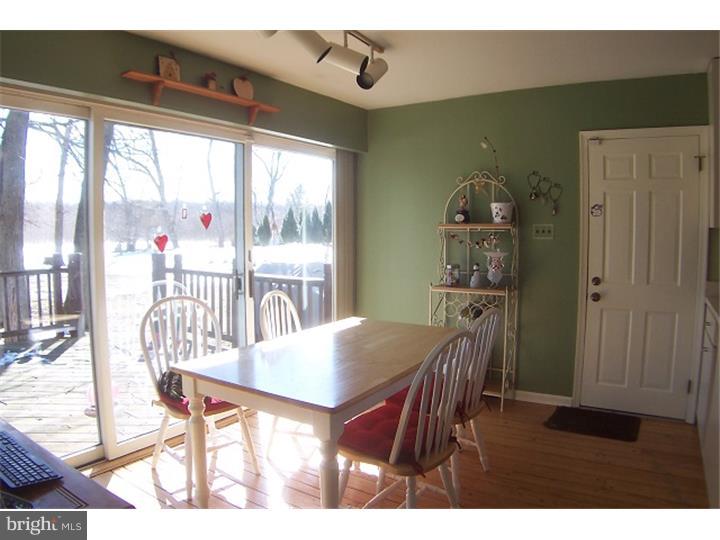 317 Richard Road Yardley, PA 19067 - Photo 8 of 25 Kitchen
