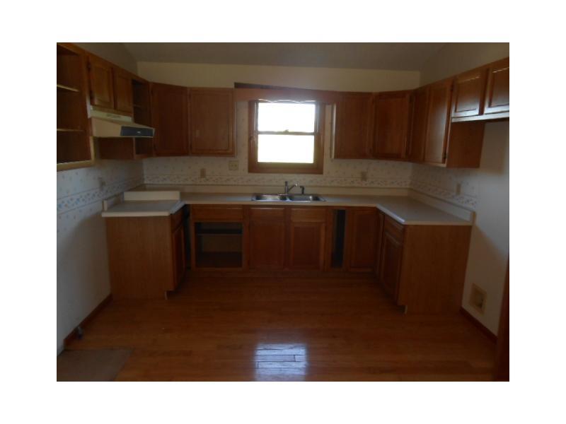 7795 South Peoga Road Trafalgar, IN 46181 - Photo 3 of 13 Gallery Image 3