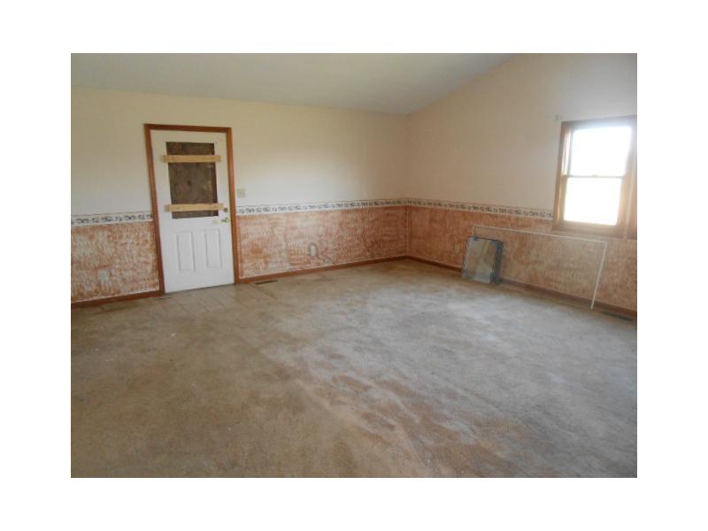7795 South Peoga Road Trafalgar, IN 46181 - Photo 6 of 13 Gallery Image 6