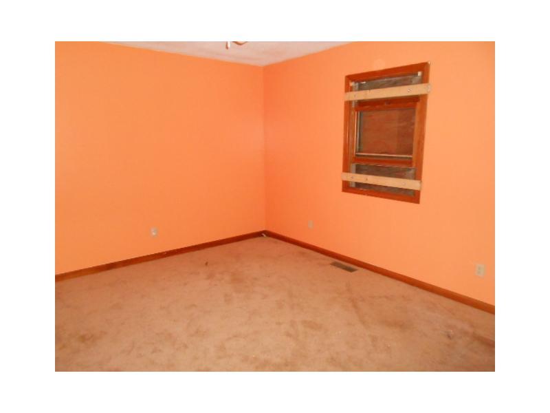 7795 South Peoga Road Trafalgar, IN 46181 - Photo 7 of 13 Gallery Image 7