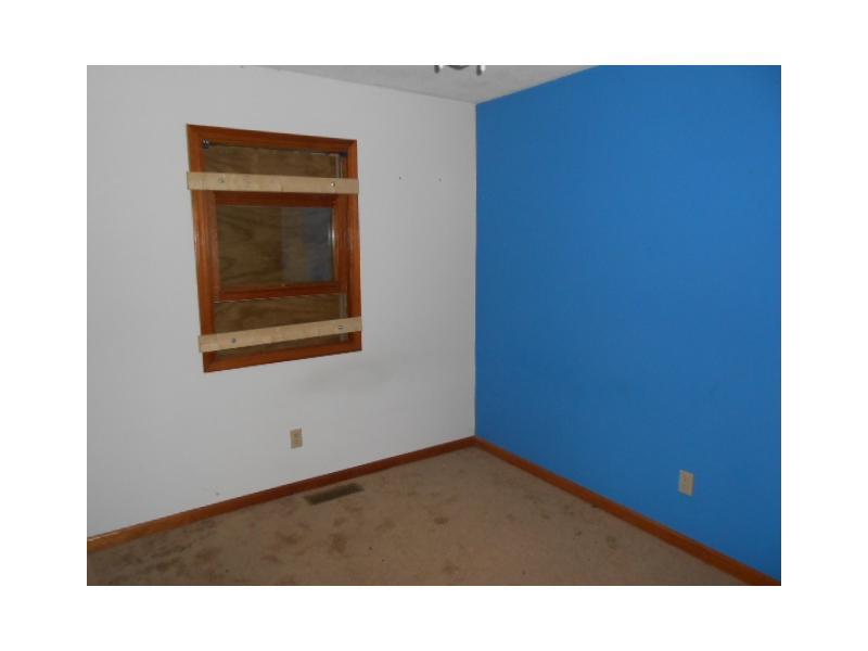 7795 South Peoga Road Trafalgar, IN 46181 - Photo 8 of 13 Gallery Image 8