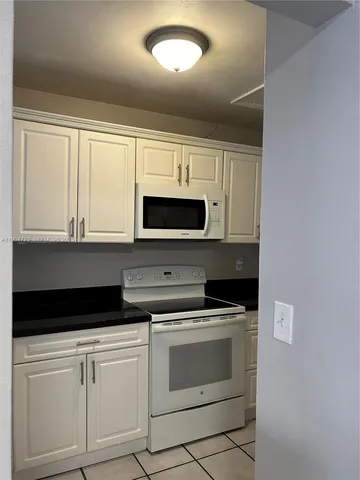 $2,100 | 14867 Southwest 104th Street, Unit 2421, Miami, FL 33196