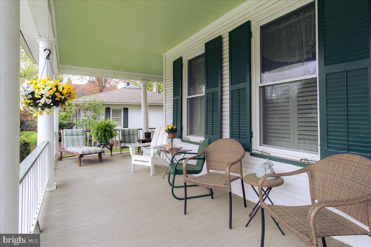 6626 Jefferson Boulevard Frederick, MD 21703 - Photo 8 of 65 Wrap-around porch