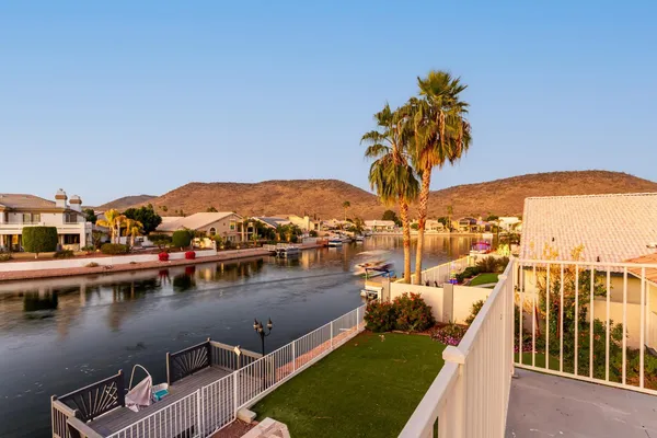 $3,950 | 5656 West Abraham Lane, Glendale, AZ 85308