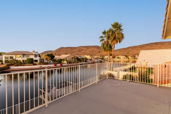 $3,950 | 5656 West Abraham Lane, Glendale, AZ 85308