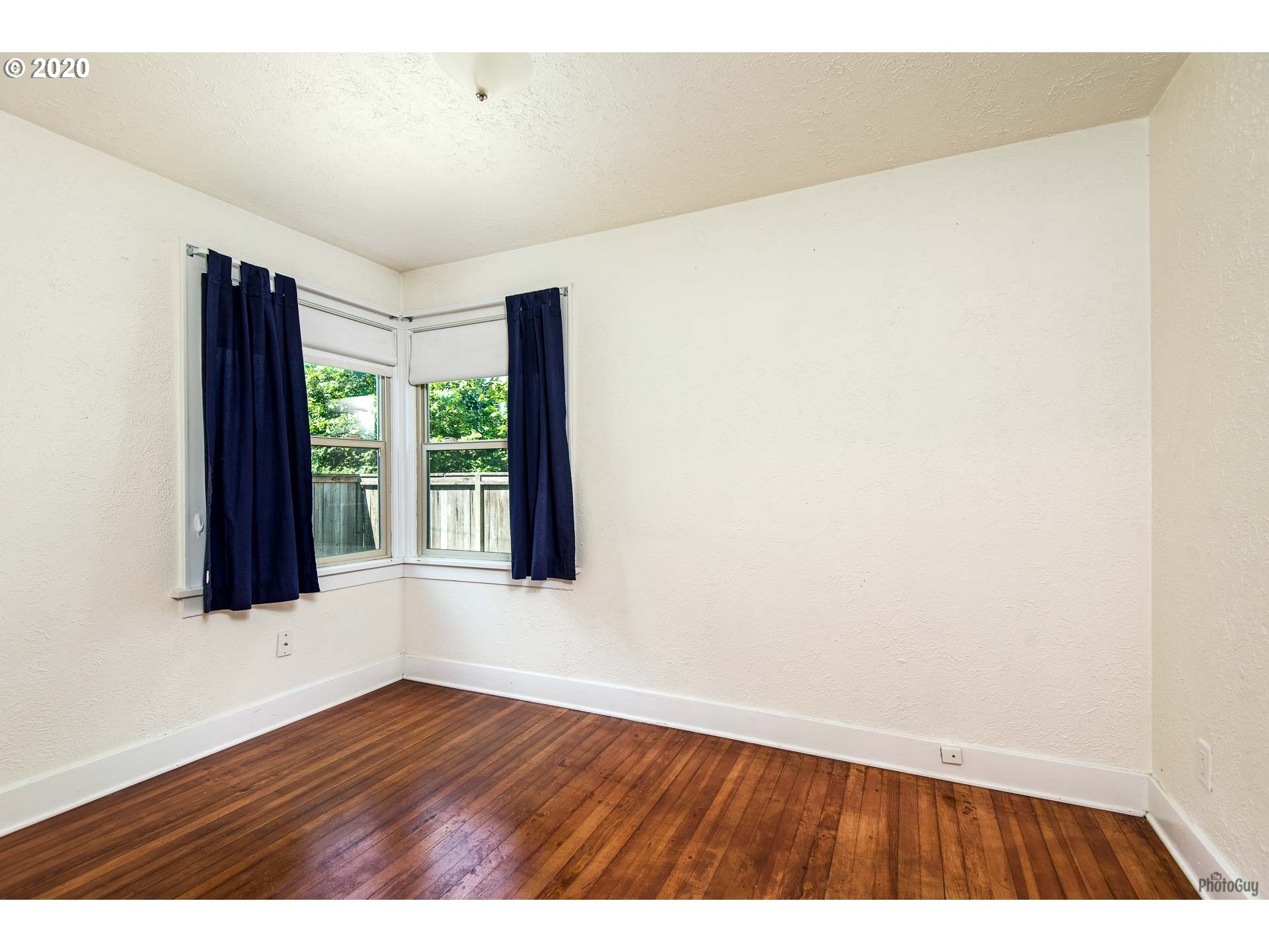 411 E Street Springfield, OR 97477 - Photo 12 of 21