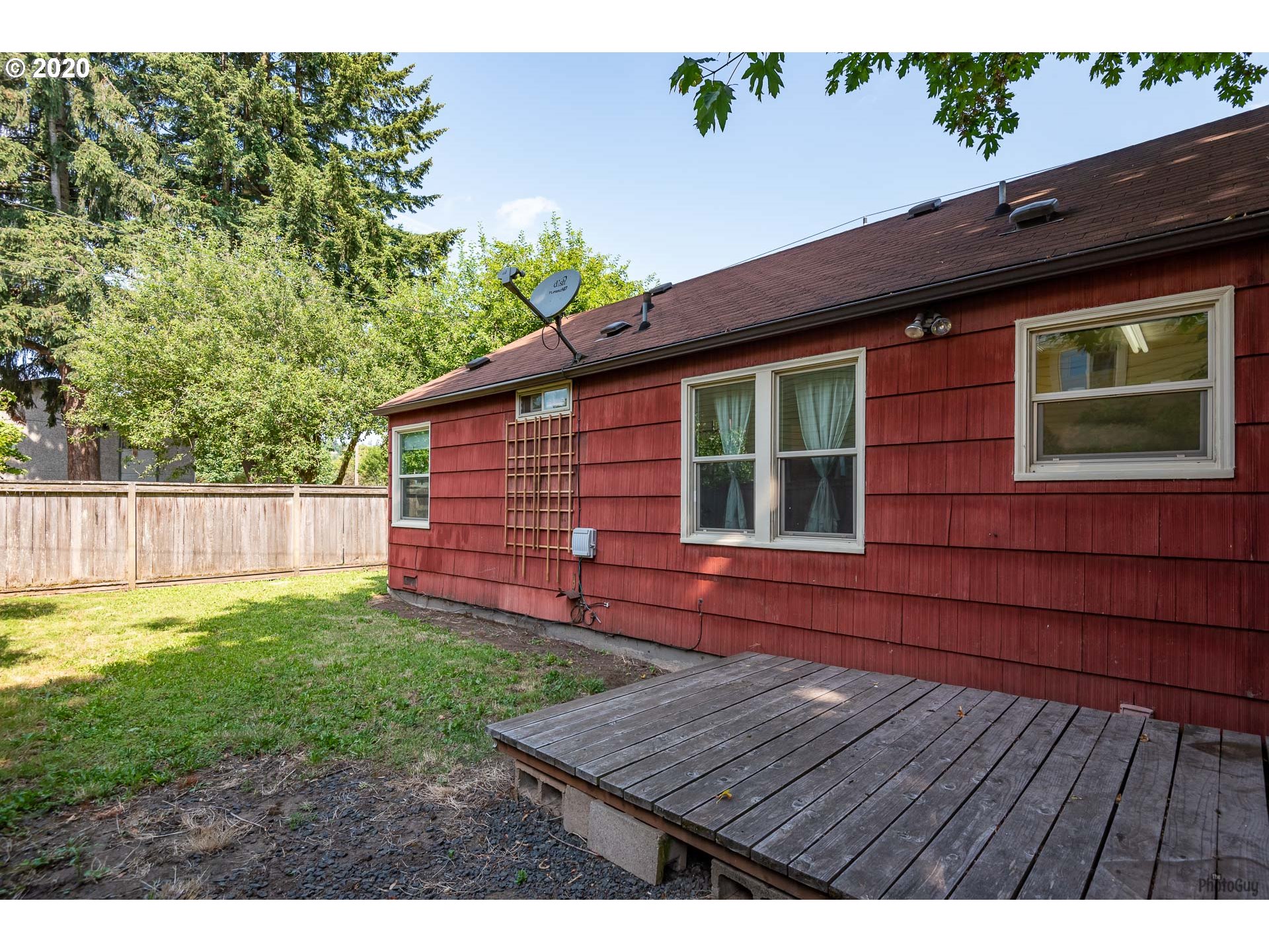 411 E Street Springfield, OR 97477 - Photo 17 of 21