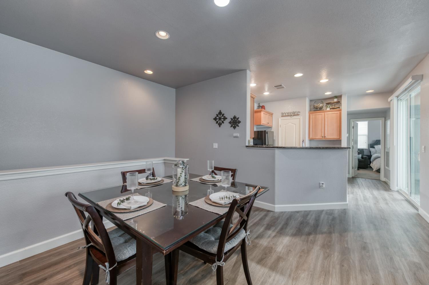 367 Raphael Lane Clovis, CA 93611 - Photo 13 of 40