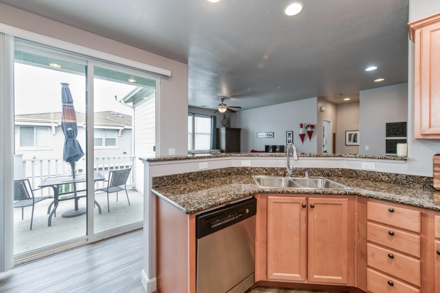 367 Raphael Lane Clovis, CA 93611 - Photo 16 of 40