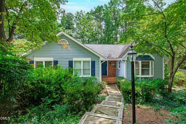 $2,750 | 311 Westbrook Drive, Carrboro, NC 27510