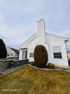 $375,000 | 7 Chaminox Court, Manchester Township, NJ 08759