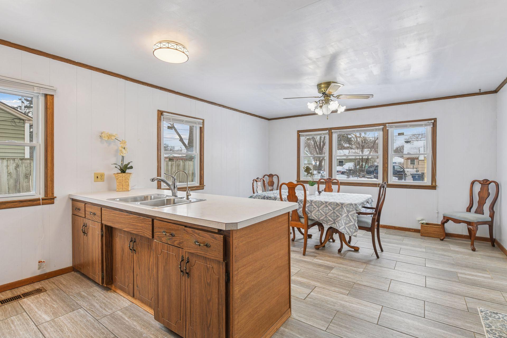 5143 Knox Avenue North Minneapolis, MN 55430 - Photo 9 of 67