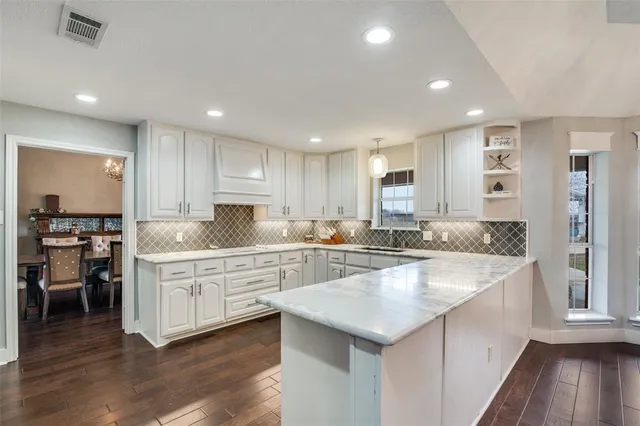 $1,250,000 | 19930 County Road 324, Terrell, TX 75160