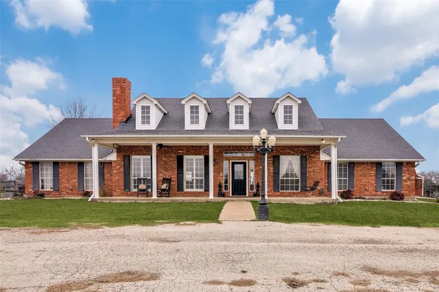 $1,250,000 | 19930 County Road 324, Terrell, TX 75160