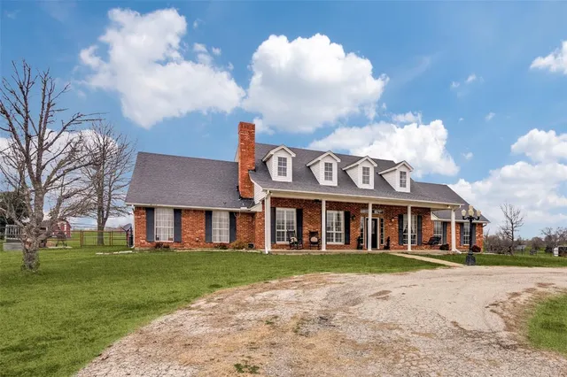 $1,250,000 | 19930 County Road 324, Terrell, TX 75160
