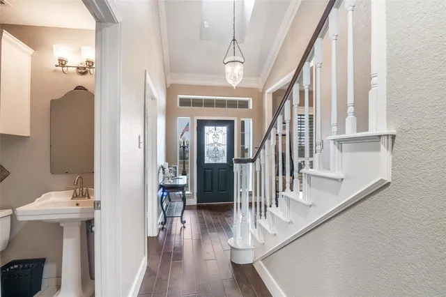 $1,250,000 | 19930 County Road 324, Terrell, TX 75160