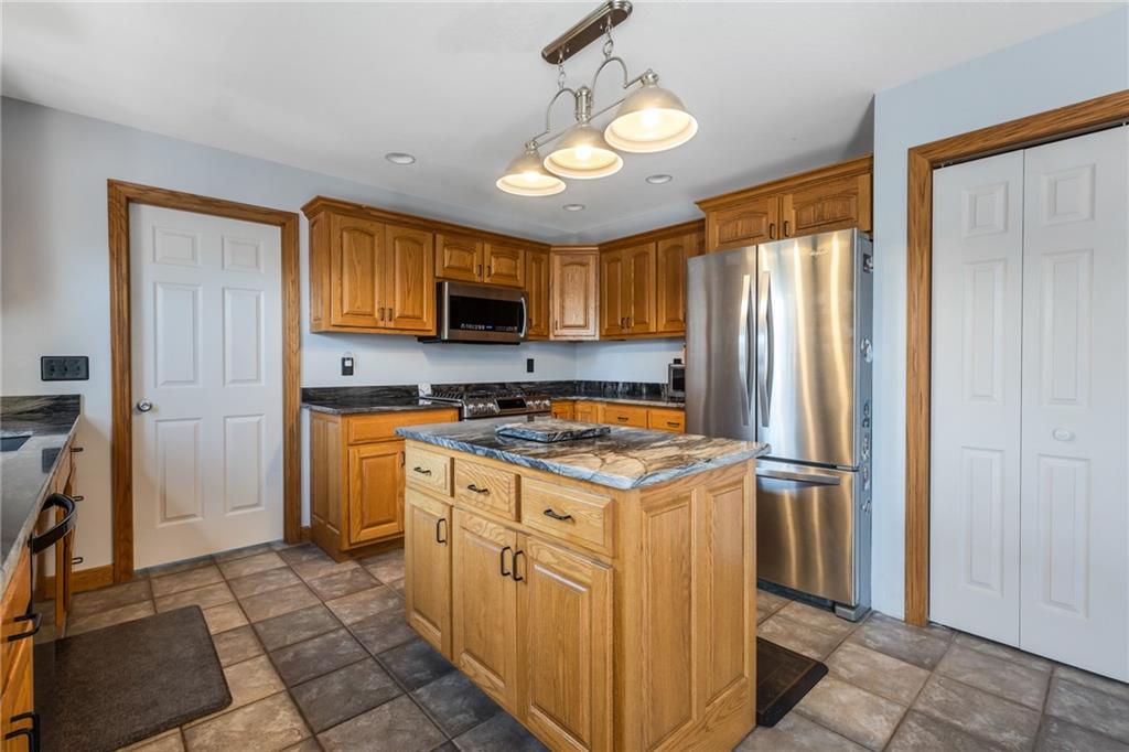 615 Sebring Road Beaver, PA 15009 - Photo 3 of 25