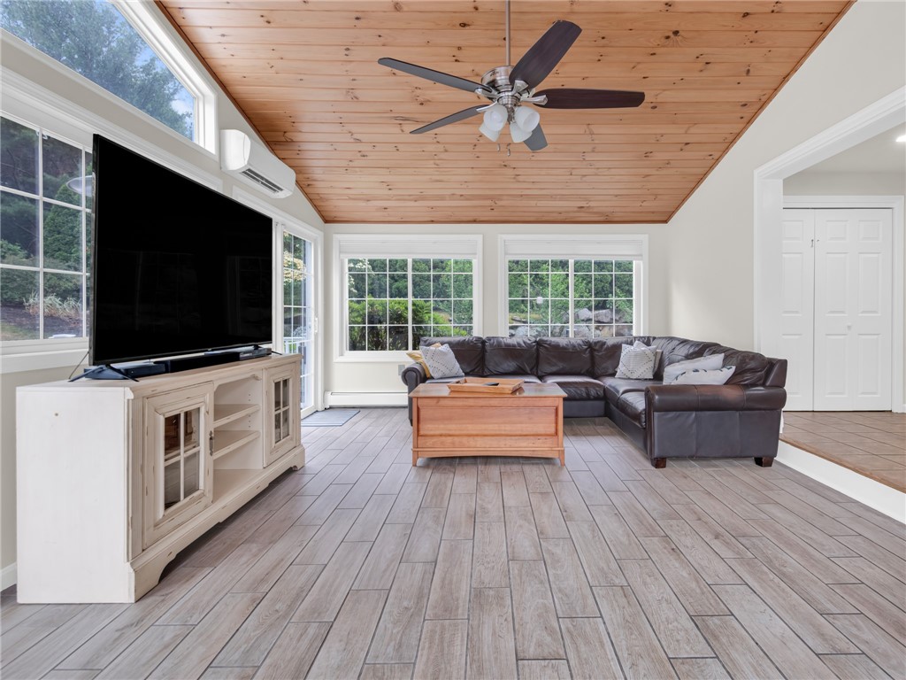 2 Brookfield Road Coventry, RI 02816 - Photo 29 of 43