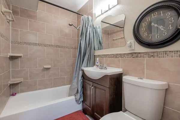 $4,000 | 6824 Southwest 5th Street, Pembroke Pines, FL 33023