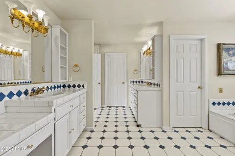 $1,300,000 | 6234 North 4th Drive, Phoenix, AZ 85013