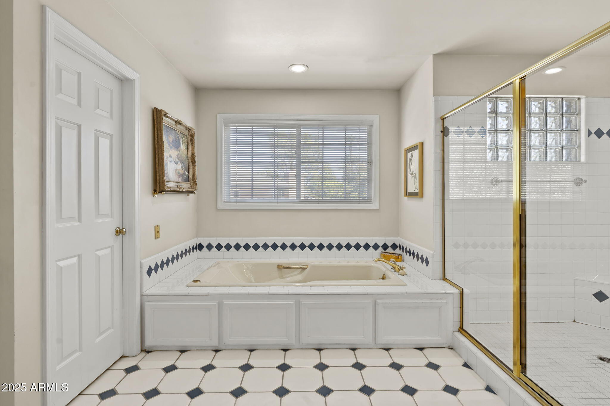 6234 North 4th Drive Phoenix, AZ 85013 - Photo 43 of 75 48-web-or-mls-DSC_6042