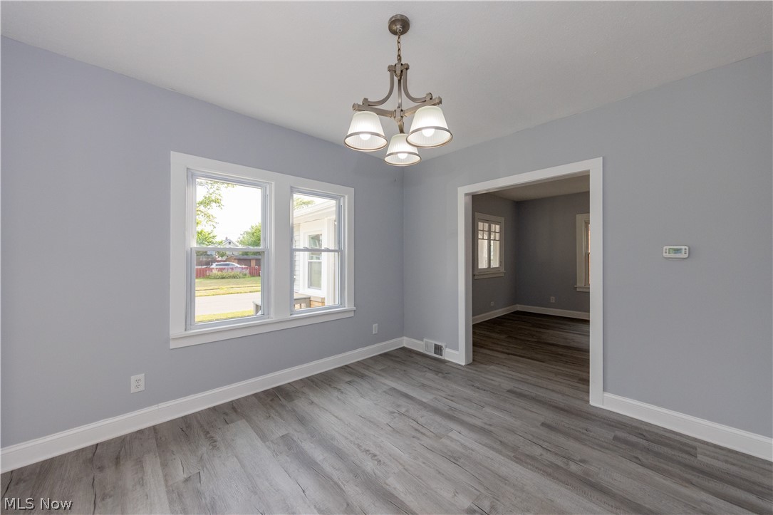 1677 Hillview Road Cleveland, OH 44112 - Photo 7 of 28 Gallery Image 7
